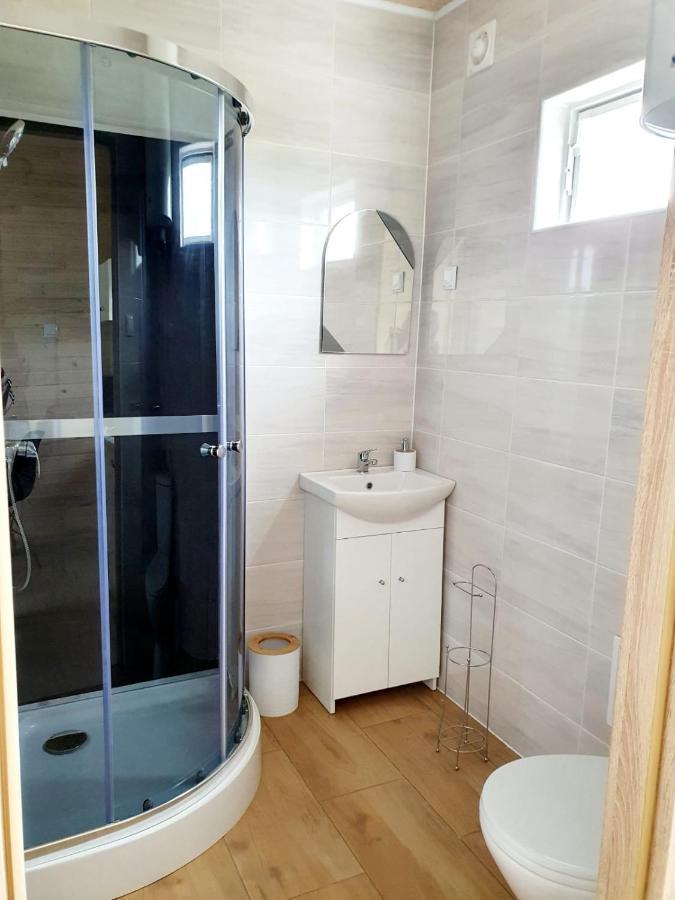 Diamenty Baltyku Domki Wakacyjne Balia Z Jacuzzi Mielenko Ngoại thất bức ảnh