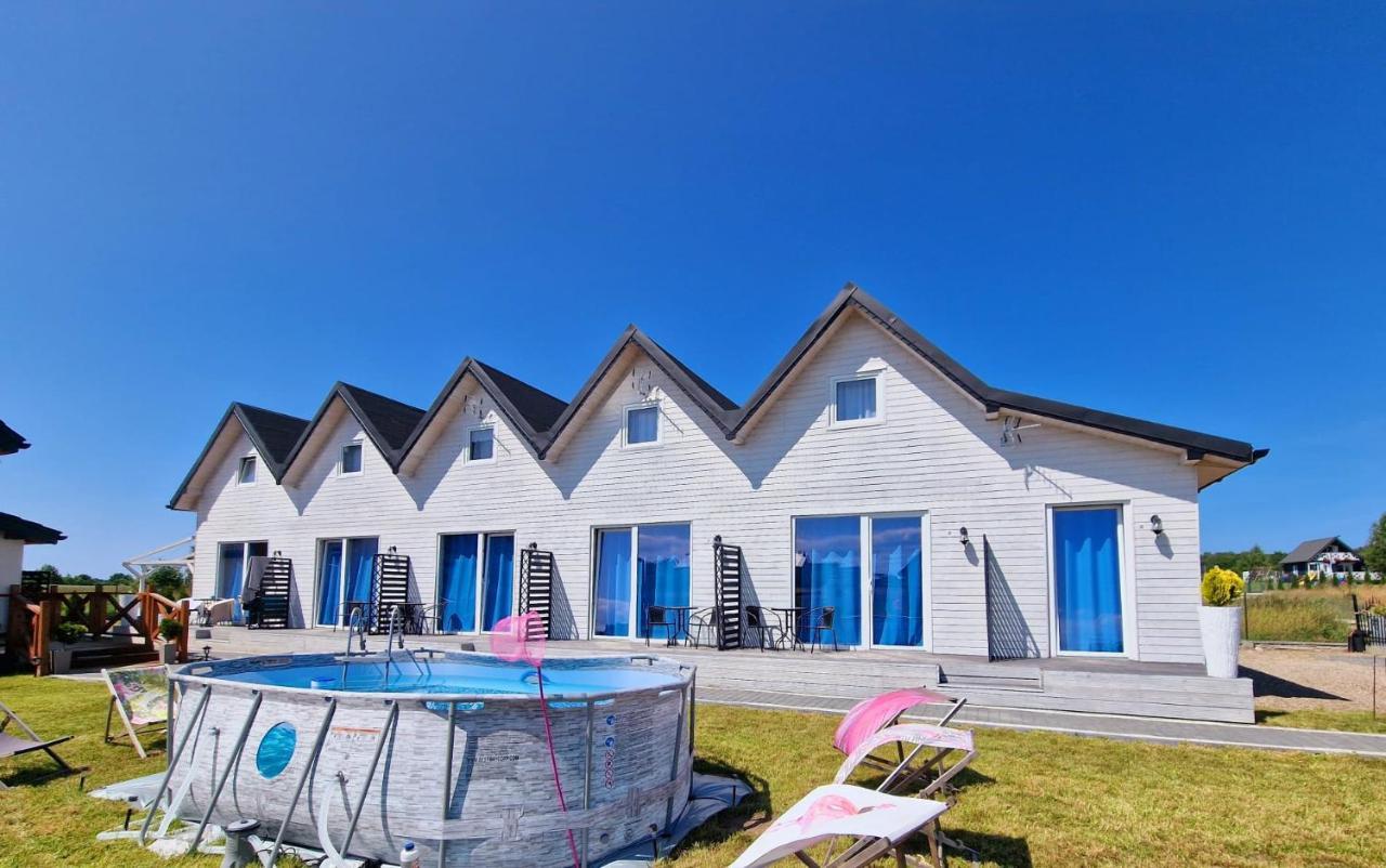 Diamenty Baltyku Domki Wakacyjne Balia Z Jacuzzi Mielenko Ngoại thất bức ảnh